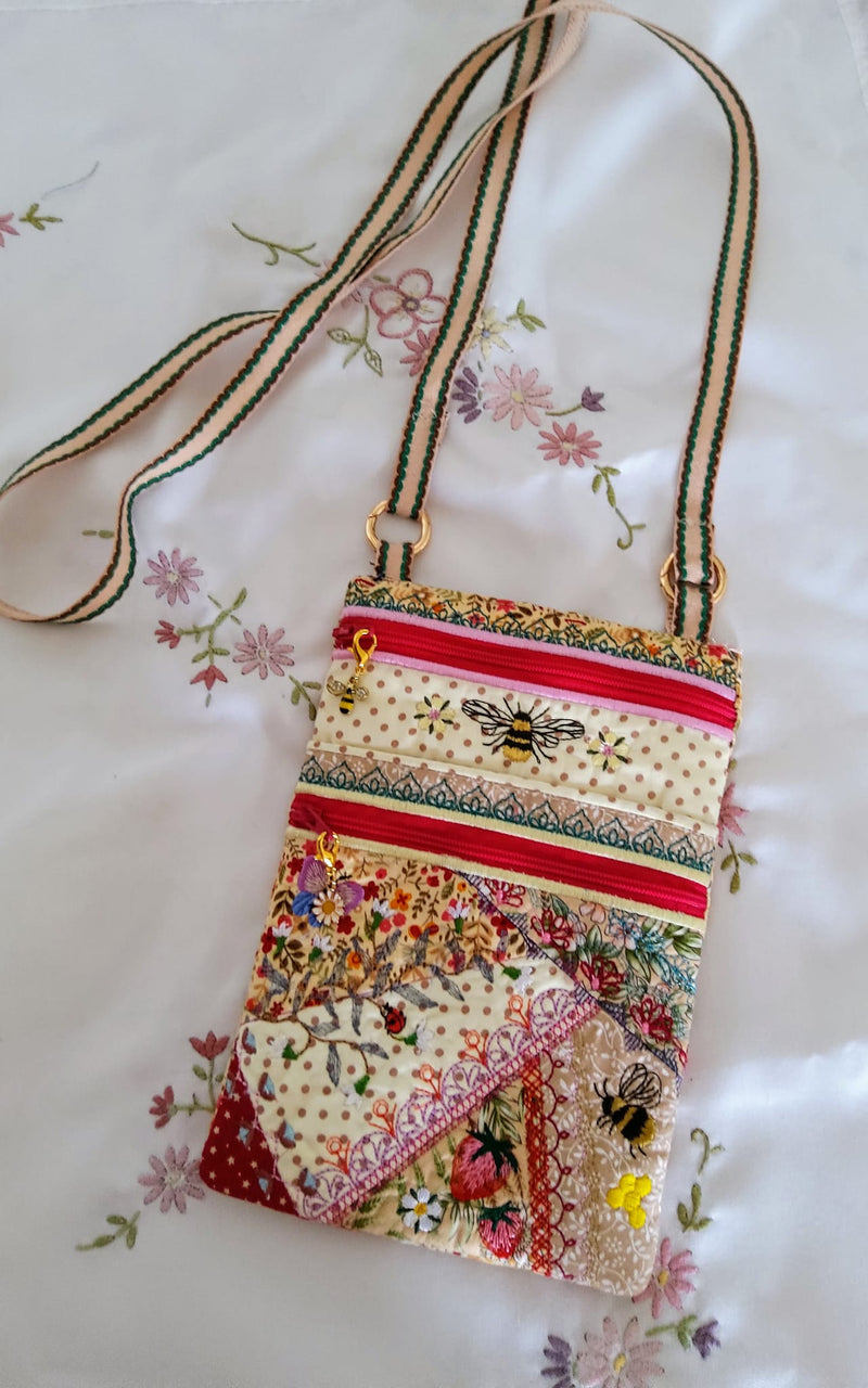 Patch Purses Pretty Patch Purse In The Hoop Machine Embroidery Design ITH