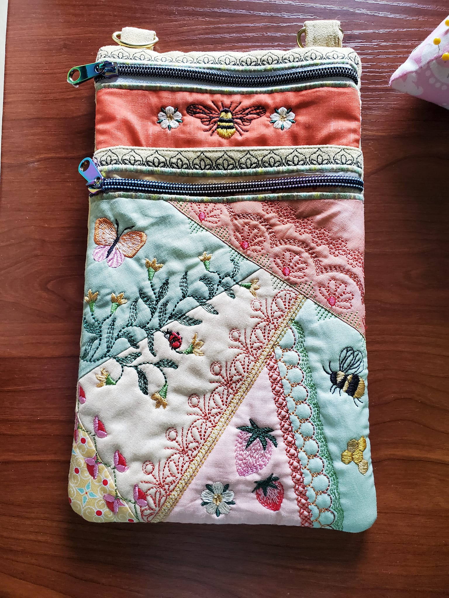 Patch Purses Pretty Patch Purse In The Hoop Machine Embroidery Design ITH