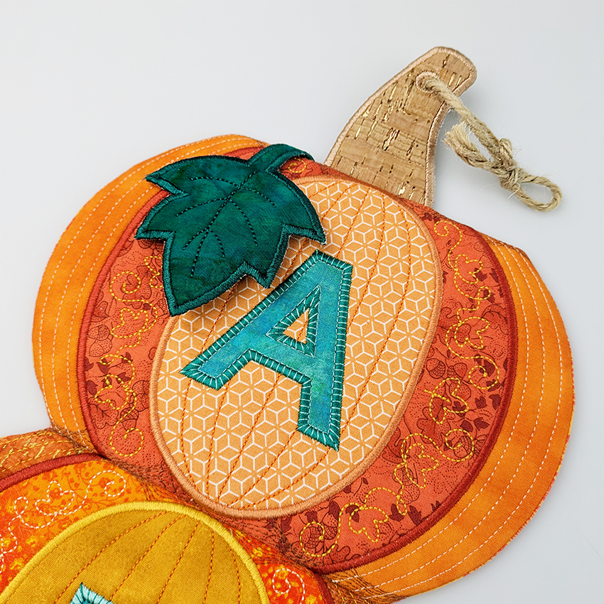 Pumpkin Stack Hanger Autumn ITH Design