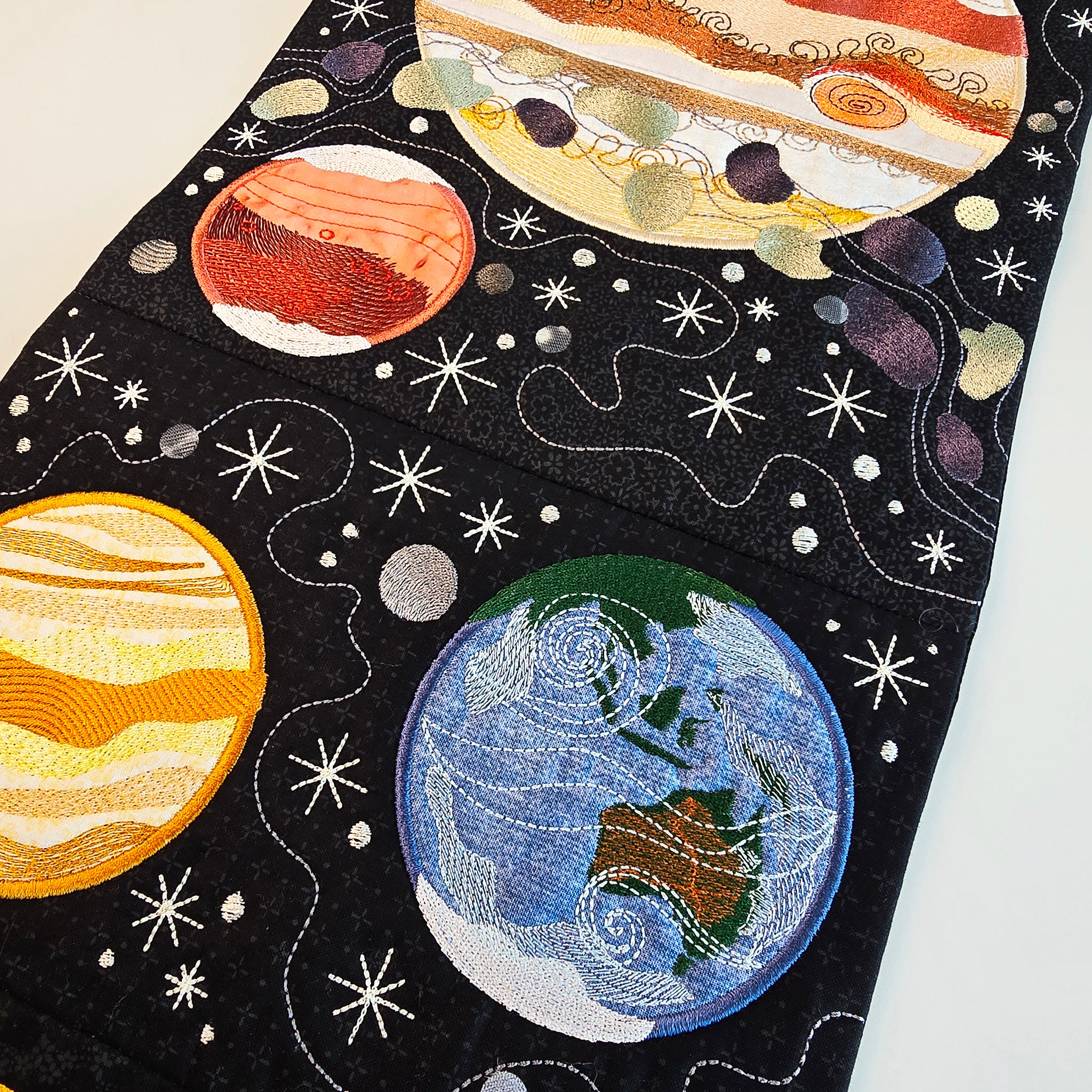 Solar System Hanger In the hoop machine embroidery designs