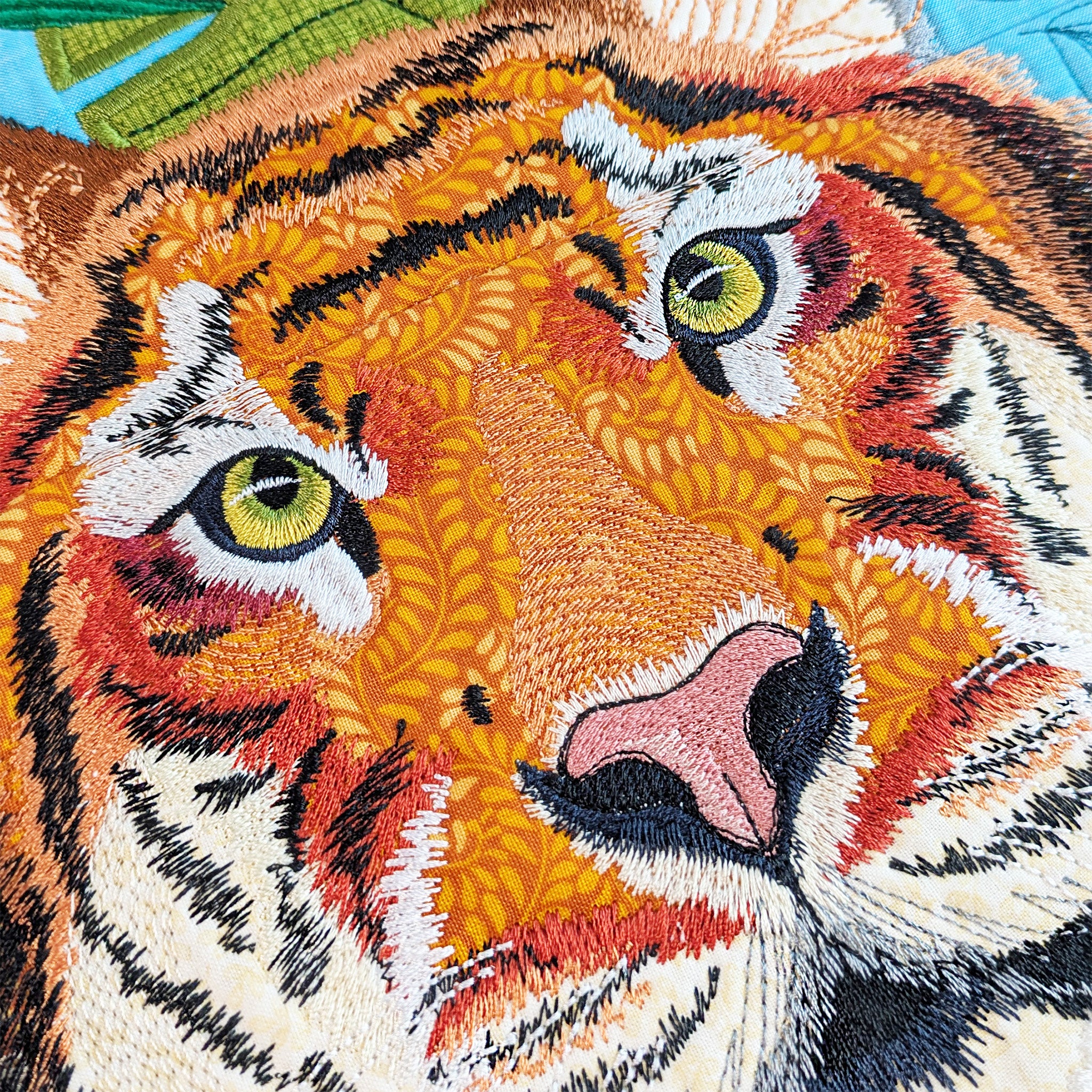 Tiger Jungle Hanger In the hoop machine embroidery designs