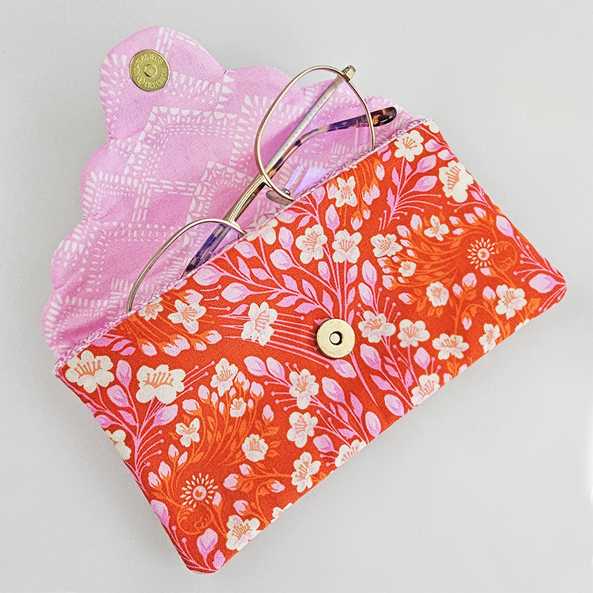 Trapunto Embroidered Glasses Case