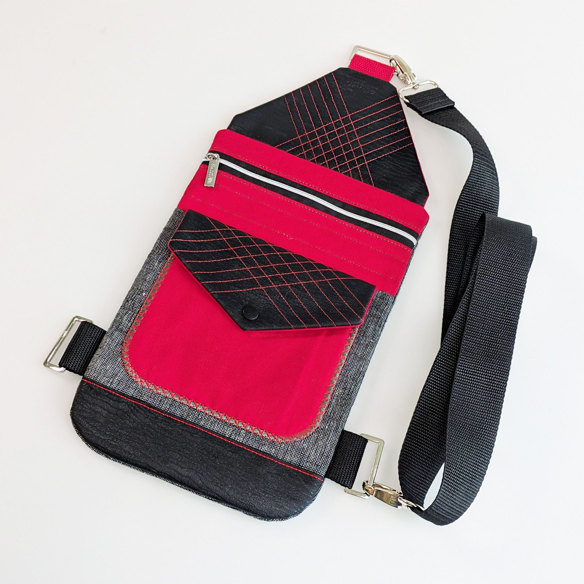Travel Buddy Crossbody Bag In the hoop machine embroidery designs