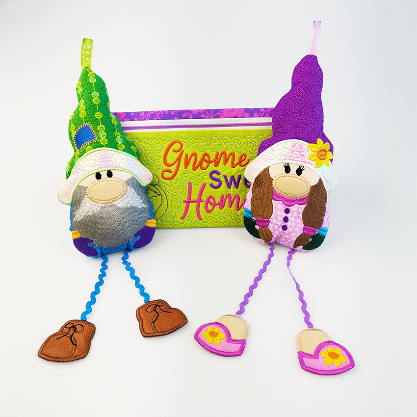 Travel Gnomes Stuffed Toys and Zipper Purse Set