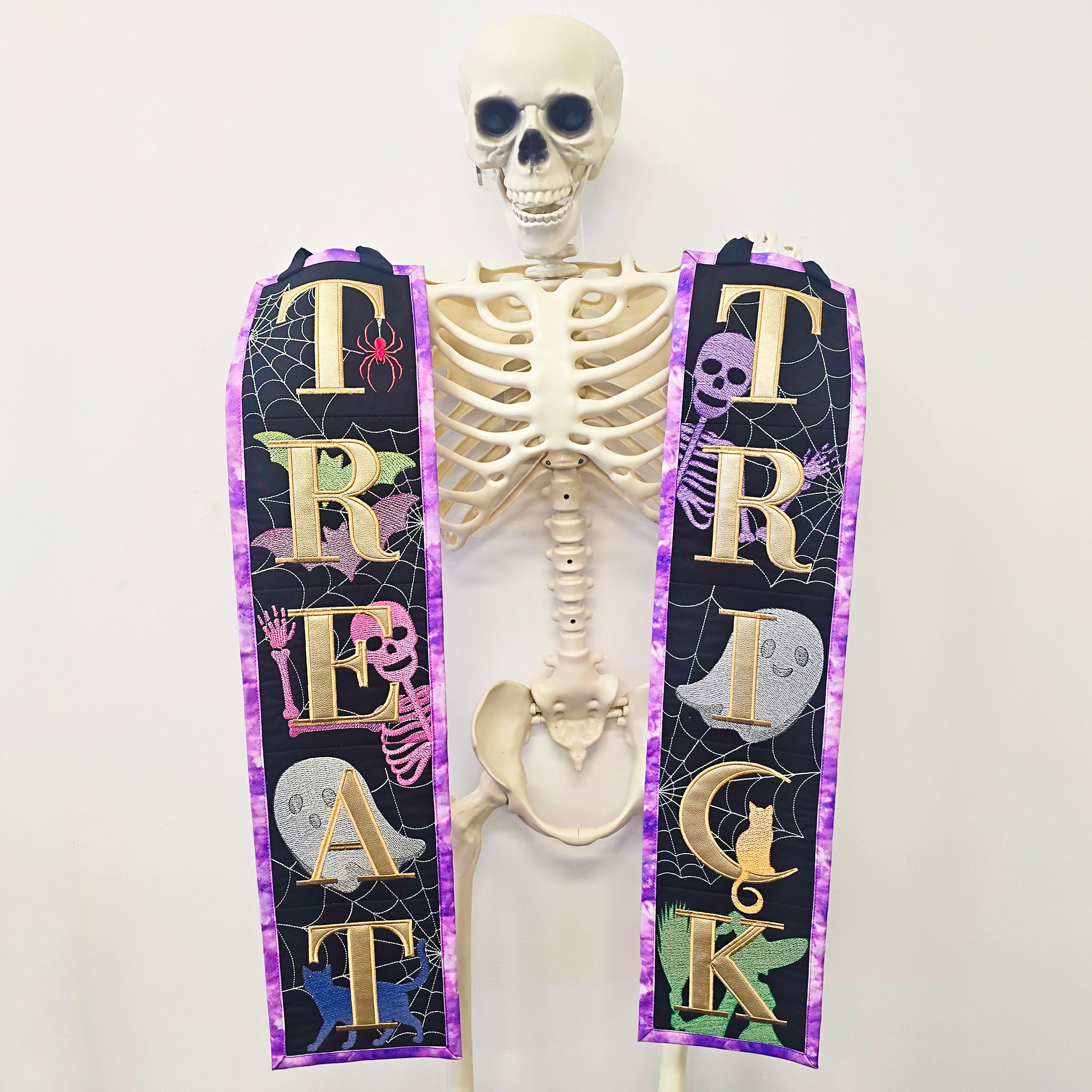 Trick Treat Hangers In the hoop machine embroidery designs