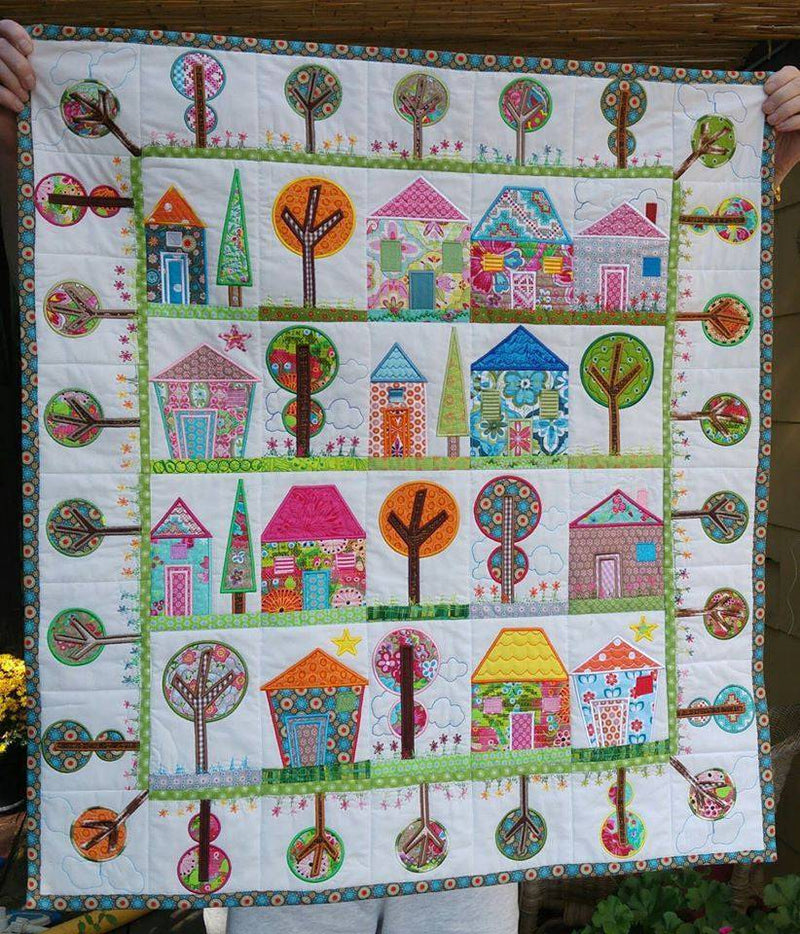 Houses Quilt 5x7 6x10 - Sweet Pea
