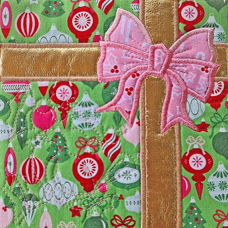 Christmas Presents Placemat/Table Runner 4x4 5x5 6x6 | Sweet Pea.