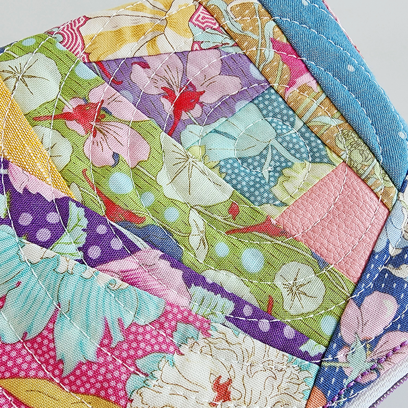 Flip & Fold Jumble Purse in the hoop machine embroidery design