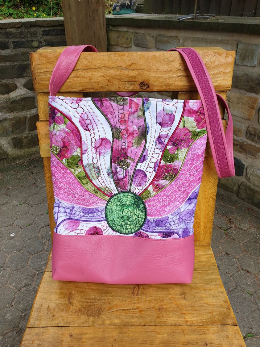 Burst of Colour Tote Bag 5x7 6x10 8x12 - Sweet Pea Australia In the hoop machine embroidery designs. in the hoop project, in the hoop embroidery designs, craft in the hoop project, diy in the hoop project, diy craft in the hoop project, in the hoop embroidery patterns, design in the hoop patterns, embroidery designs for in the hoop embroidery projects, best in the hoop machine embroidery designs perfect for all hoops and embroidery machines