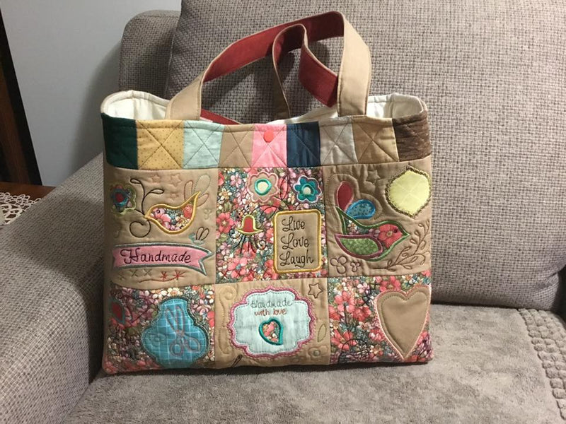 The Maxwell Bag, Abbey Lane Quilts ALQ208 - Etsy Canada | Bags, Quilted bag,  Tote bags handmade