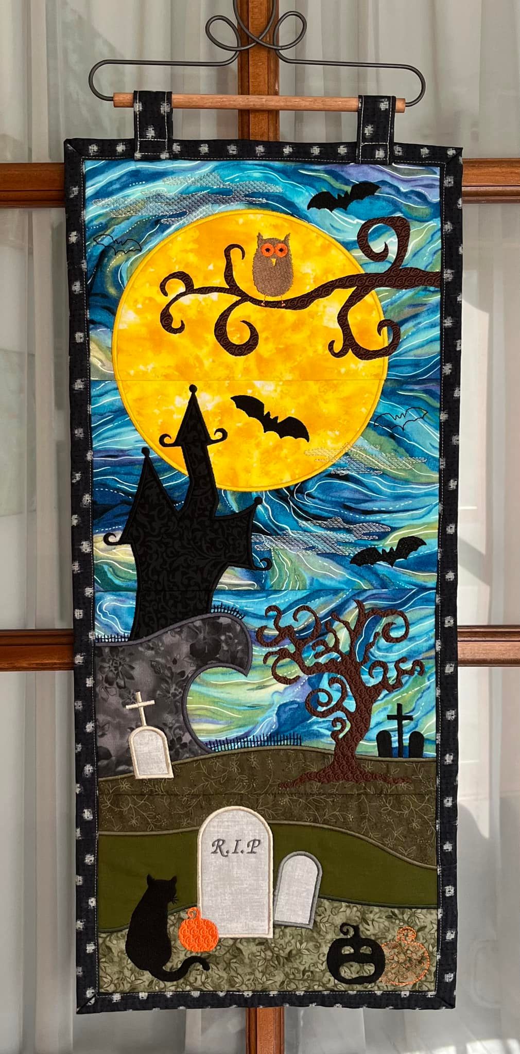 Halloween Scene Hanger or Runner 5x7 6x10 8x12 In the hoop machine embroidery designs