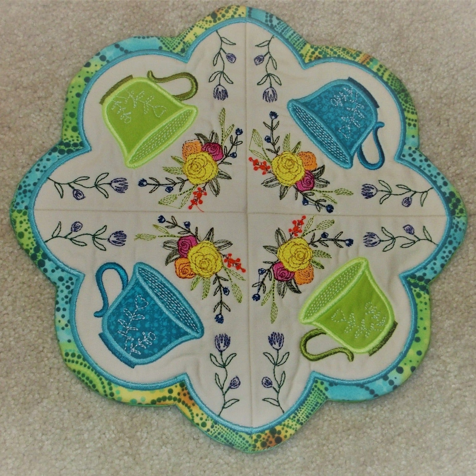 Teacup Table Centre 4x4 5x5 6x6 7x7 8x8 - Sweet Pea In The Hoop Machine Embroidery Design