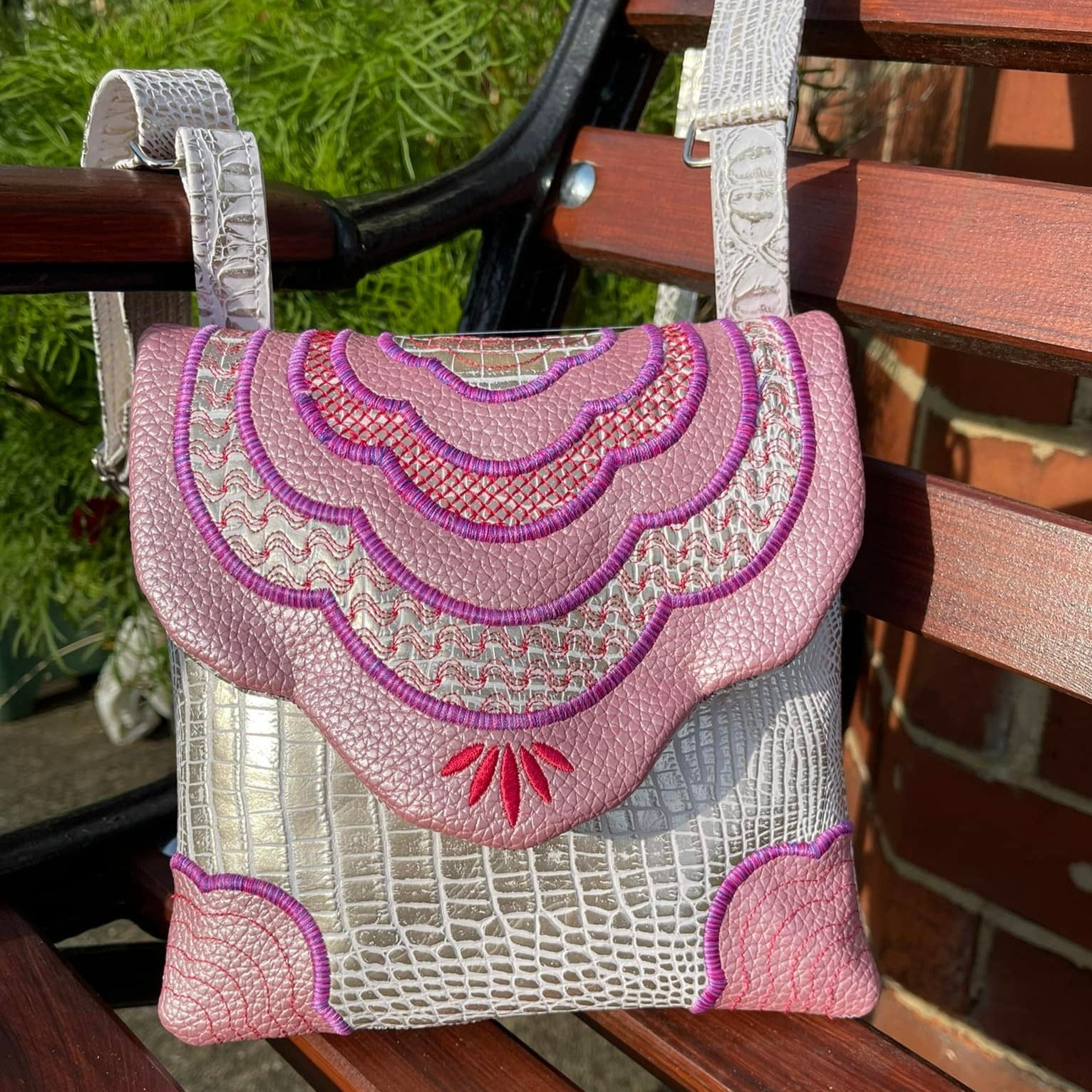 Ripple Purse 5x5 6x6 7x7 8x8
