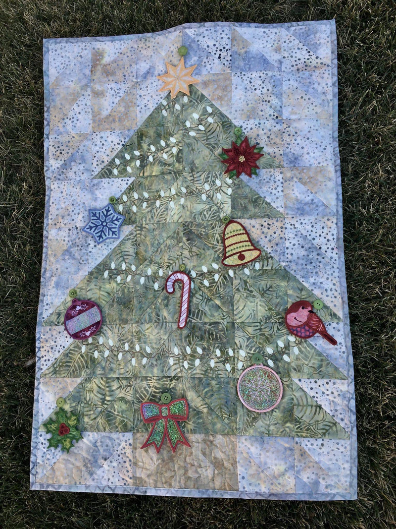 Christmas Tree (Floating) Quilt 4x4 - Sweet Pea