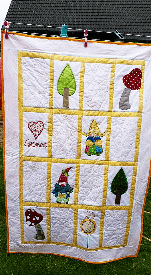 Gnome Quilt 5x7 6x10 7x12 - Sweet Pea
