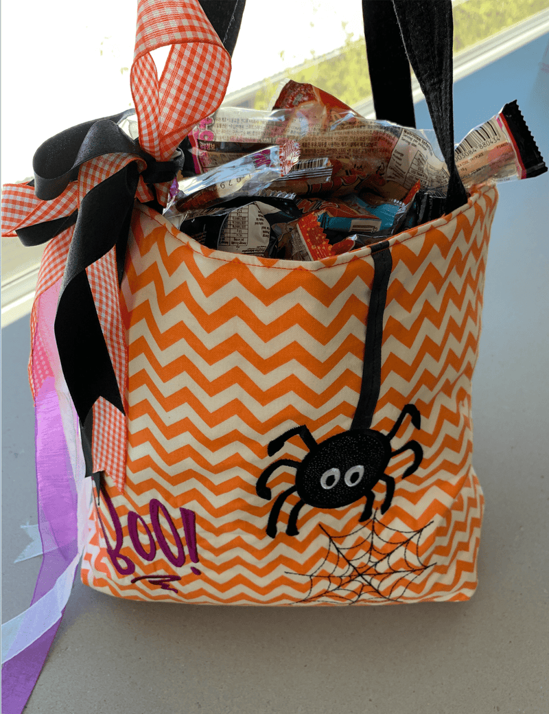 Spider Trick or Treat Tote Bag 4x4 and 5x5 - Sweet Pea