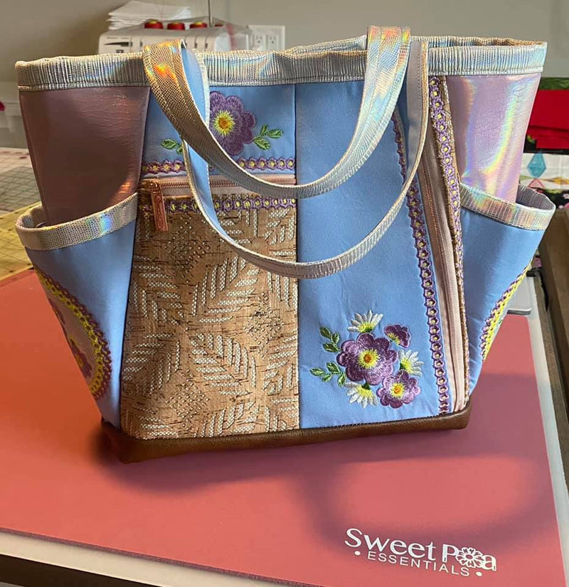 Daisy Zipper Tote Bag 6x10 - Sweet Pea