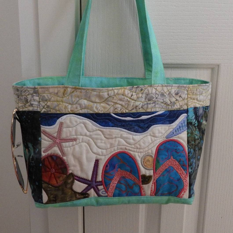 Beach Handbag Shopper Tote Over the Shoulder With the Image of a Seagull of  the Sea Handmade Punch Needle Embroidery 