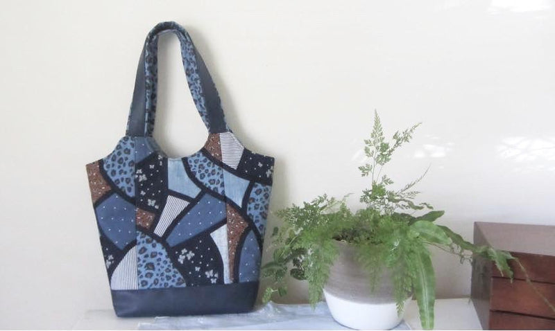 ORSAY - Bags, bags, bags! With this handbag in patchwork pattern